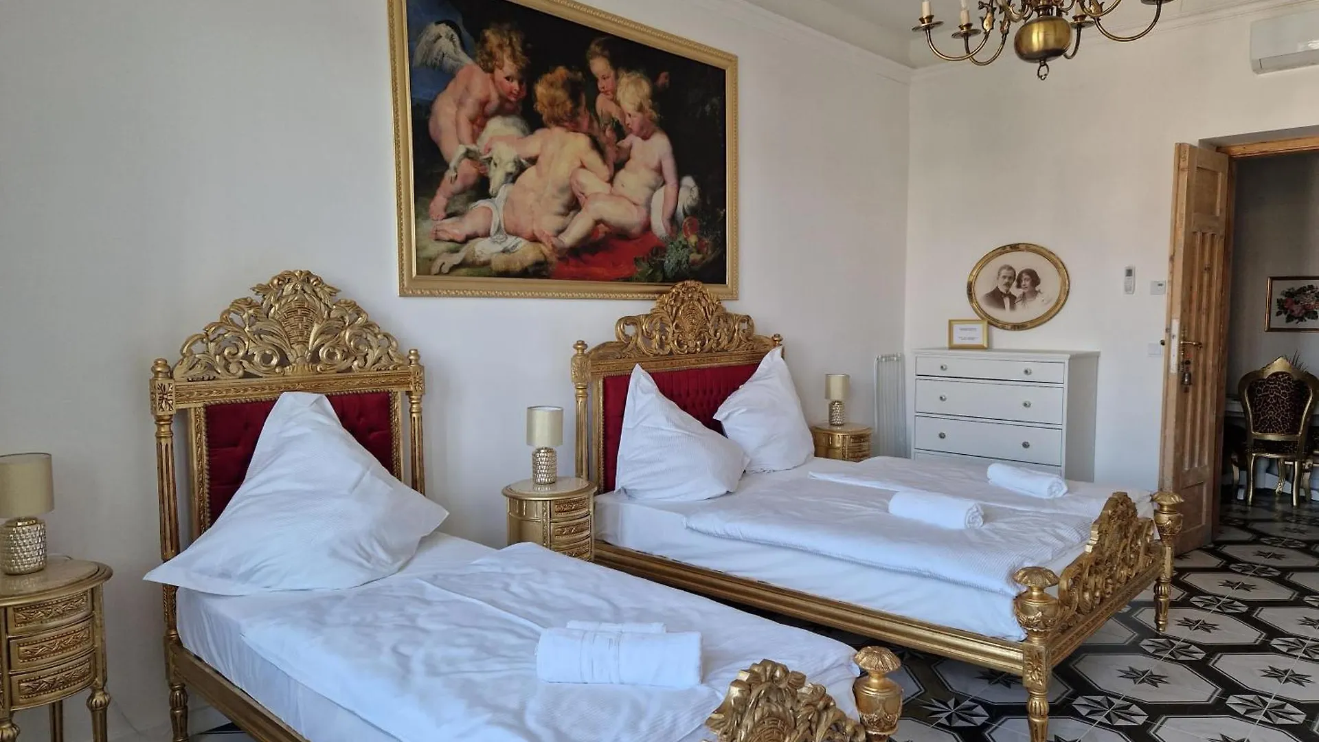 Juwel Apartments Krakow Z Widokiem Na Wawel Ap 29A 0*,  Poland